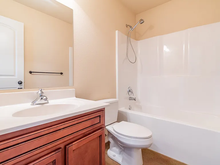 1014 Josie Kate Ln — Photo 12