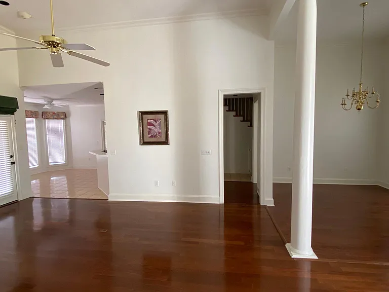 108 Woodland Hills Blvd — Photo 8