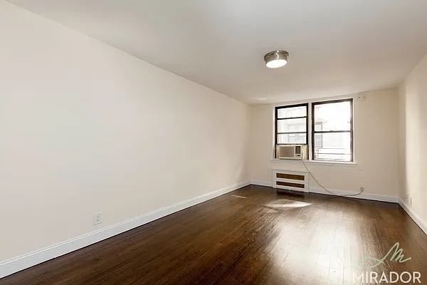 Rented by Mirador Real Estate | media 5
