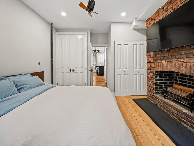 197 W Houston St #Townhouse 1 — Photo 24