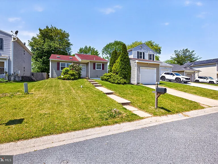 308 Skeet Ave — Photo 1