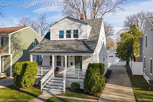 487 Smith Ave Photo 1