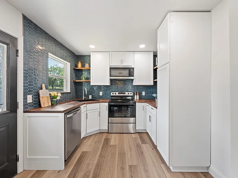 4012 Ethel Ave — Photo 4