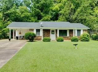 19 Meadowview St, Warren, AR 71671