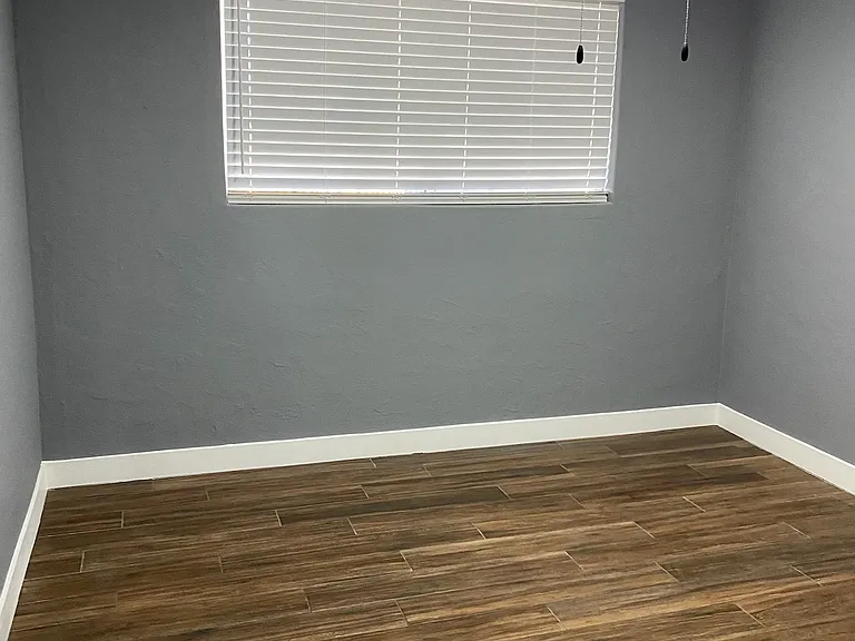 2824 W Montebello Ave — Photo 8