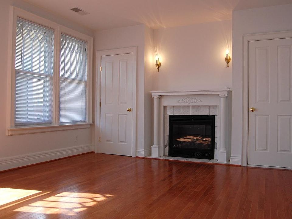 1st image of 487 Elmwood Ave #5