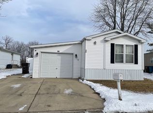 98 Candlegate Cir, Matteson, IL 60443