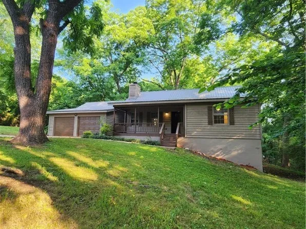 290 Saxon Woods Drive, Athens, GA 30607