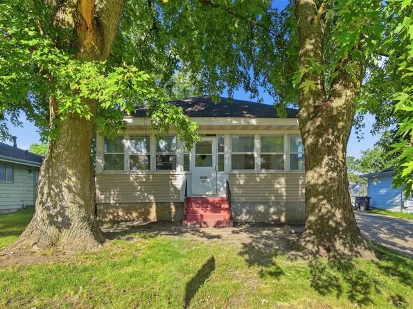 3930 9th St, Des Moines, IA 50313