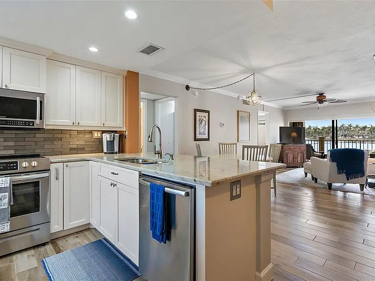 6277 Bahia Del Mar Blvd #110 — Photo 13