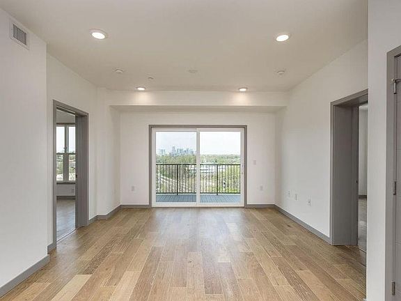 2nd image of 400 Herron Dr #312