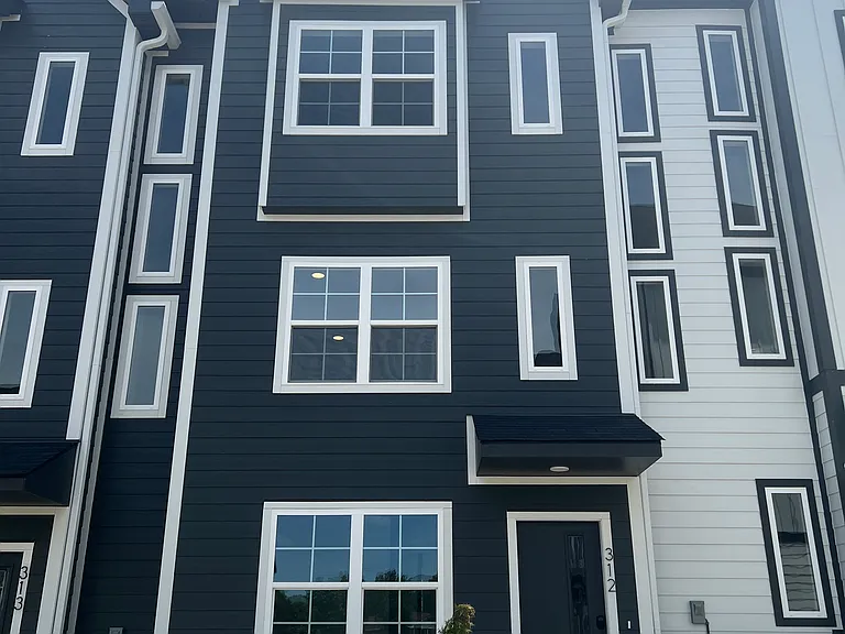 700 N Dupont Ave #312B — Photo 1