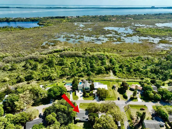 5021 Sunset Boulevard, Fort Pierce, FL 34982