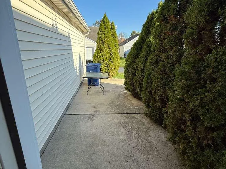 8282 Mira St — Photo 18