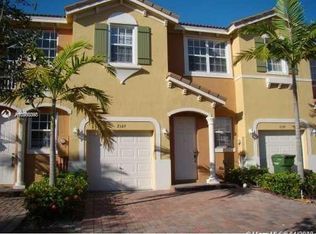 2163 NE 7th St, Homestead, FL 33033