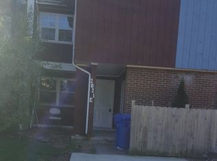2021 Berkshire Cir UNIT E, Carpentersville, IL 60110