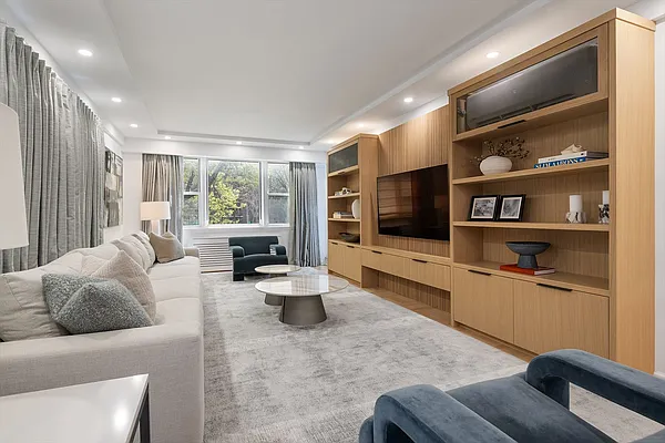 3725 Henry Hudson Parkway West #3DE
