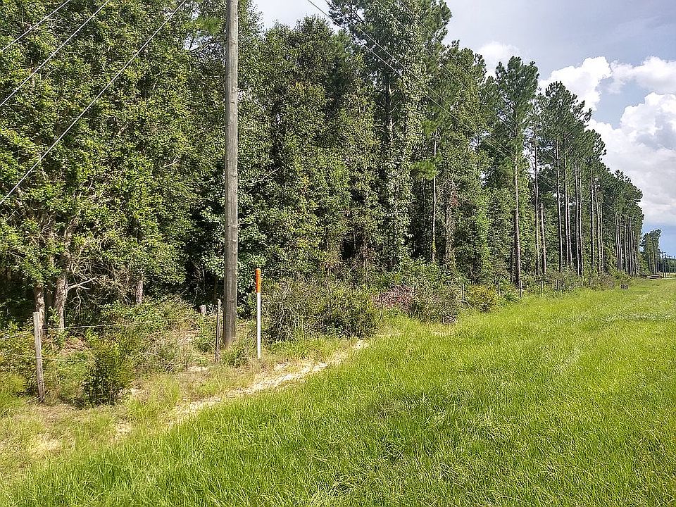 450 ft paved road frontage