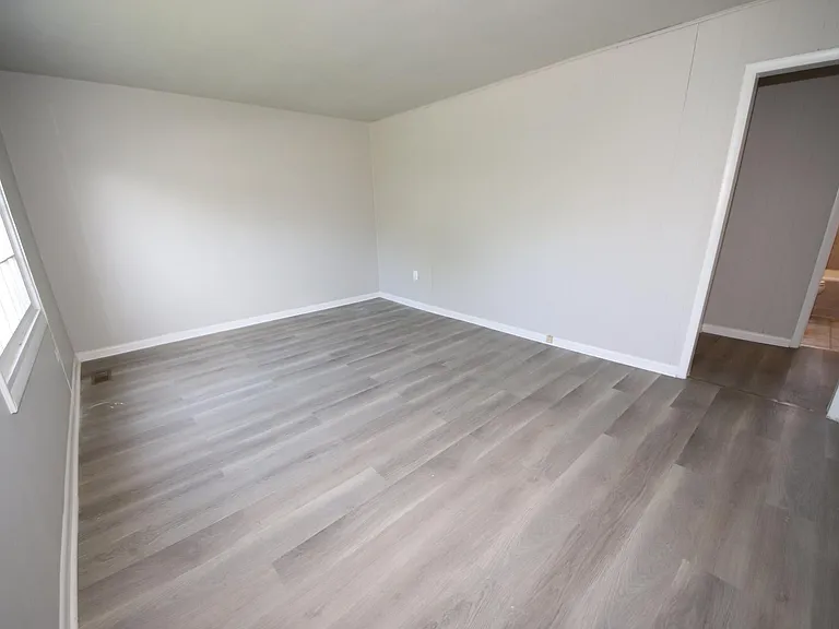 1717 Earhart Rd — Photo 2