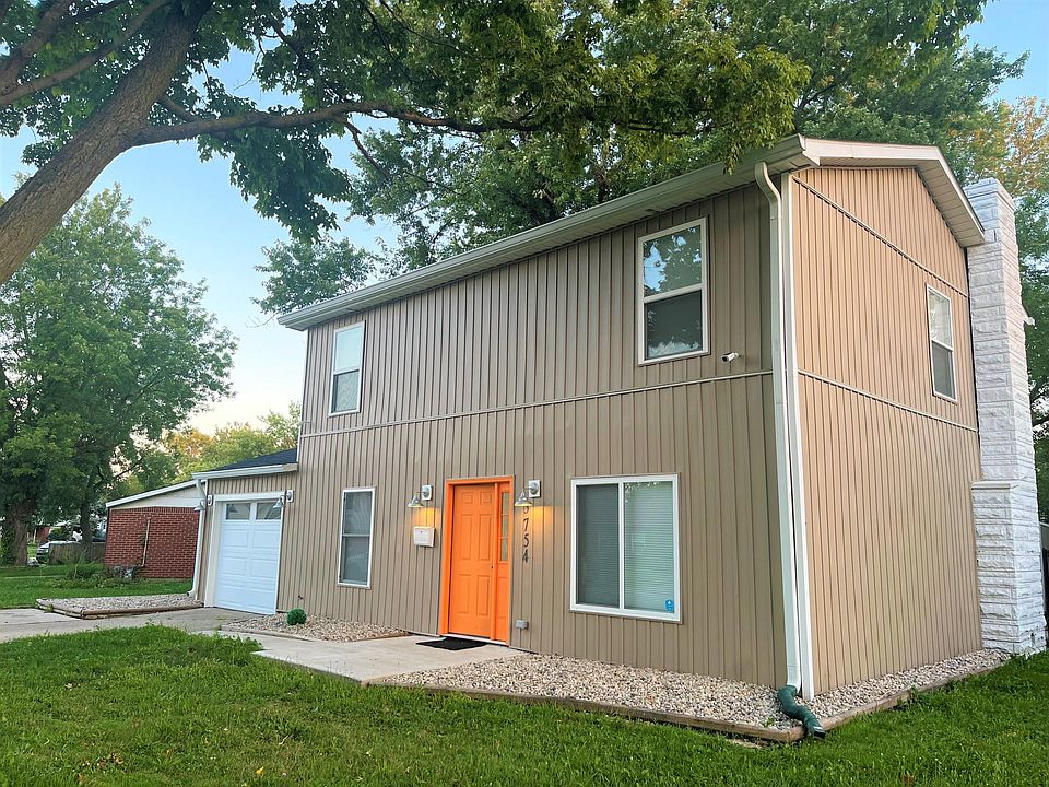Beautiful exterior with new siding