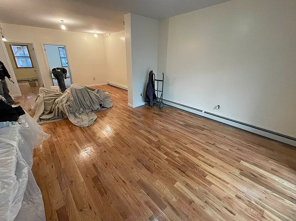 1st image of 39 Garnet St #1