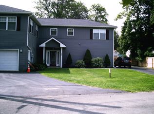 10 E River Rd, Central Square, NY 13036