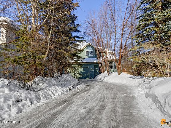 3rd image of 4411 Birch Run Cir