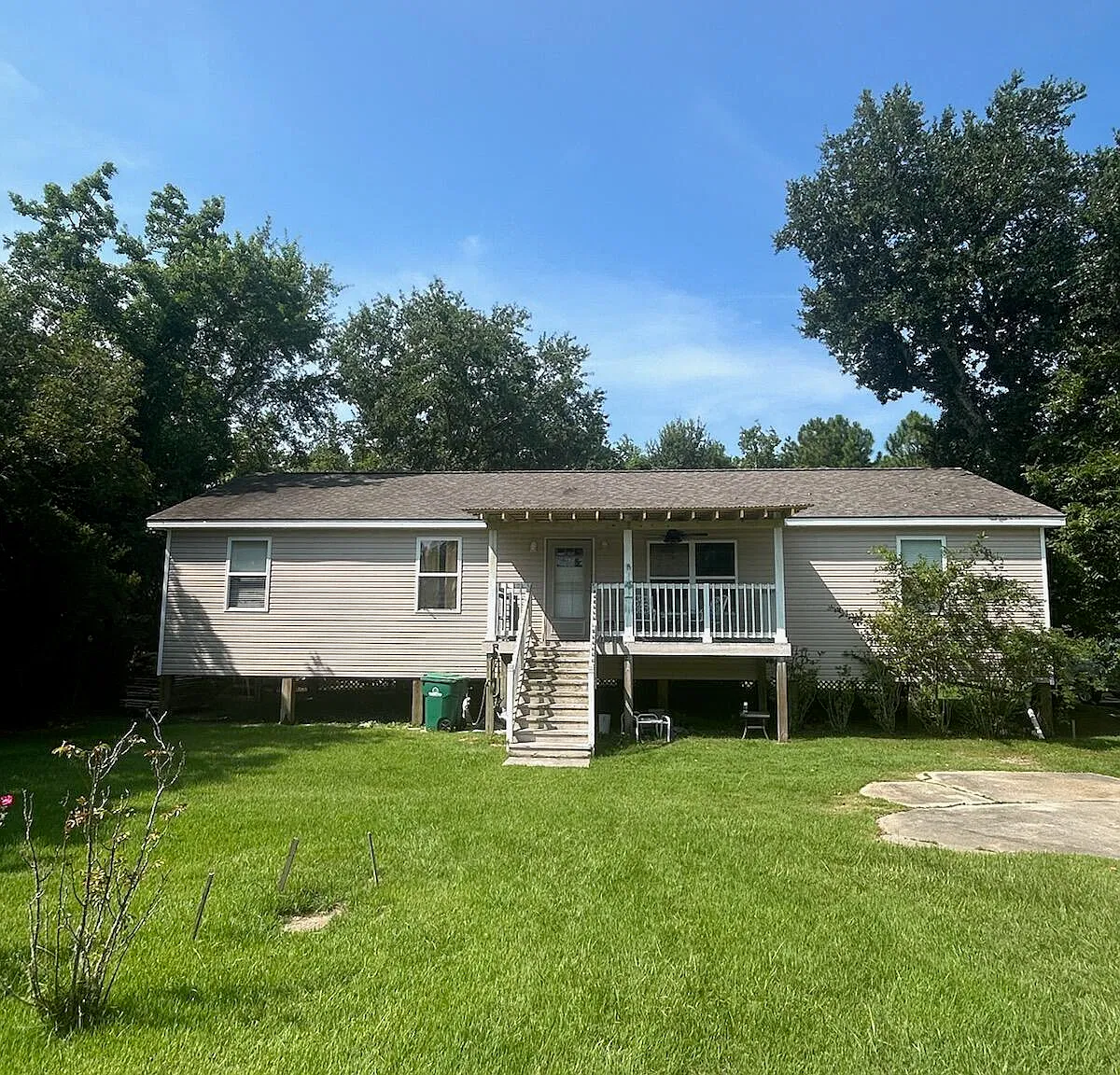 4 bed, 2.0 bath, 1624 sqft, $1,950 — Photo 1