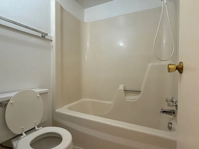 1006 E Jefferson Rd — Photo 8