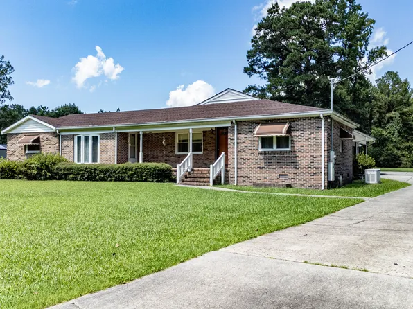 400 W Barnhill Street, Everetts, NC 27825