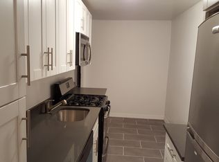21102 73rd Ave #1P, Oakland Gardens, NY 11364