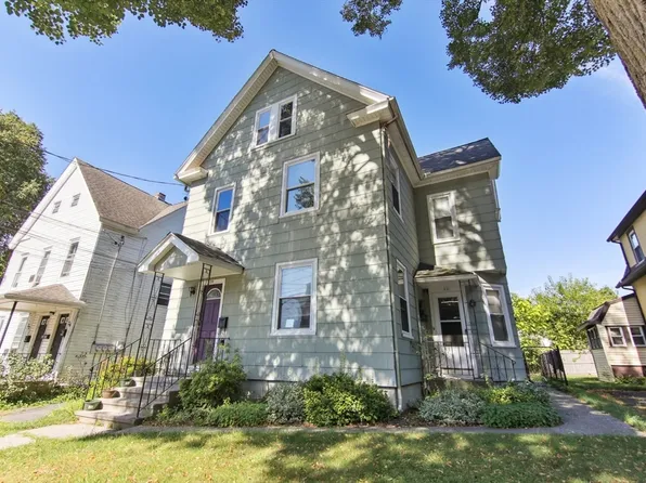 26-28 Pleasant St, South Hadley, MA 01075