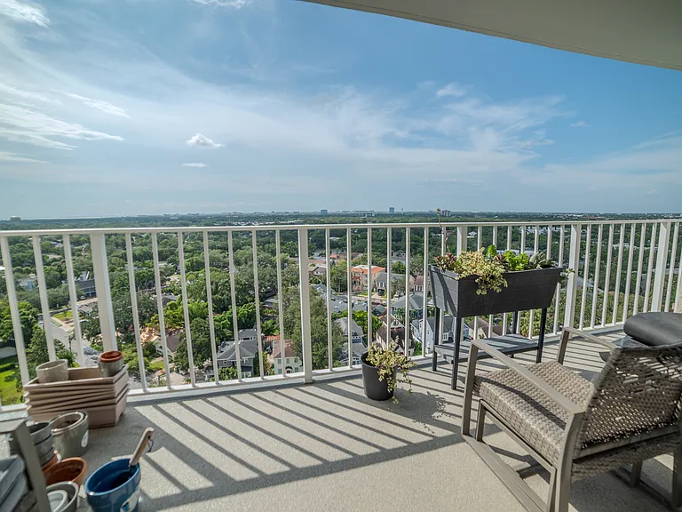 2611 Bayshore Blvd — Photo 31