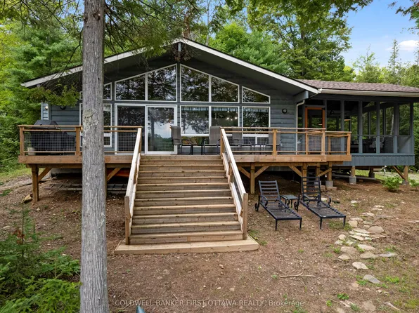 1271 Parsons Ln, North Frontenac, ON K0H 2J0