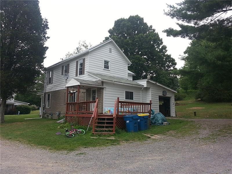 2nd image of 722 Harmony Baptist Rd
