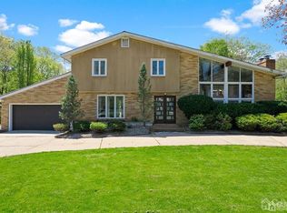 42 Van Doren Ave, Somerset, NJ