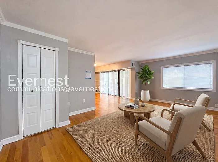 2 bed, 1.0 bath, 936 sqft, $1,495 — Photo 2