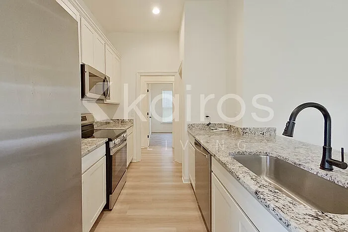 215 Peppercorn Way — Photo 6
