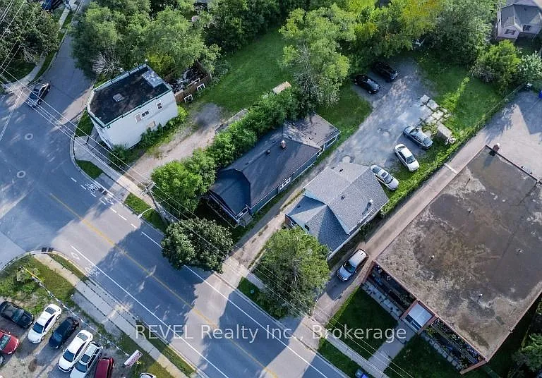 50 Pelham Rd #LOWER — Photo 24