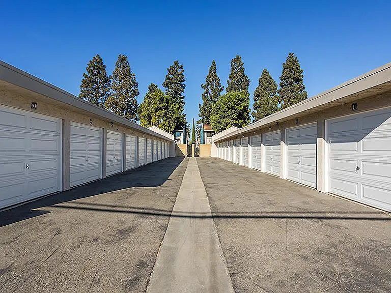 3602 Green Ave — Photo 60