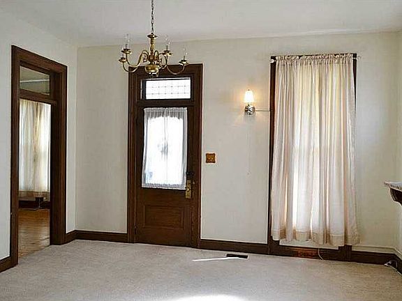 3rd image of 306 Washington Ave