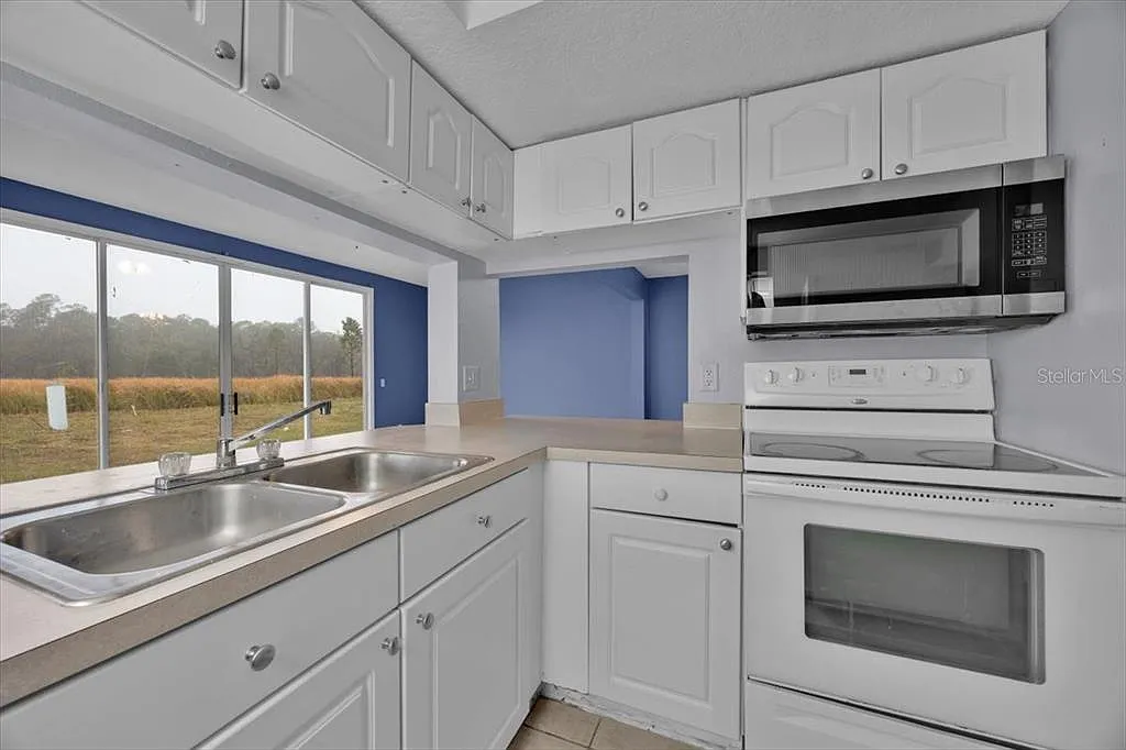 2 bed, 2.0 bath, 1200 sqft, $1,750 — Photo 4