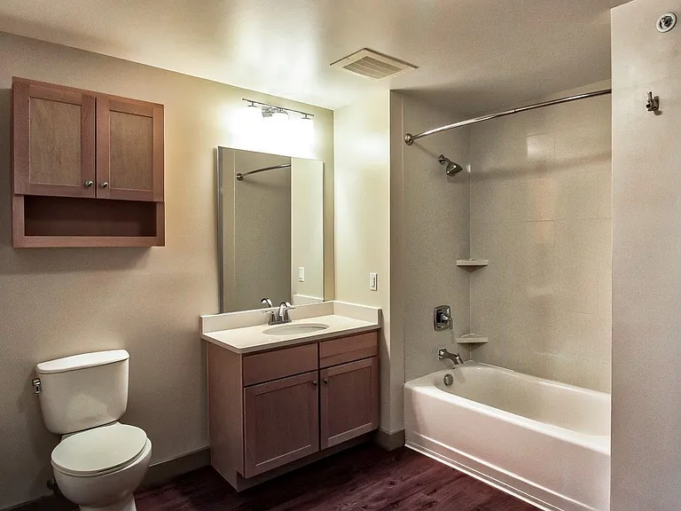 Mount Hope Lofts — Photo 2
