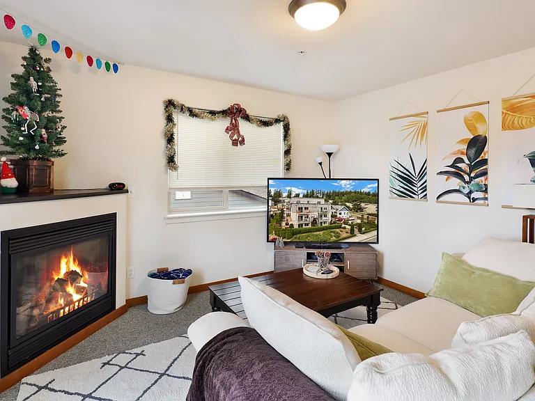 2020 Taylor Ave #1 — Photo 8