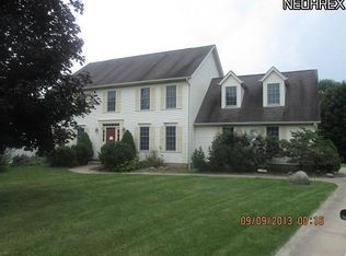 1654 Carriage Hill Dr, Hudson, OH 44236