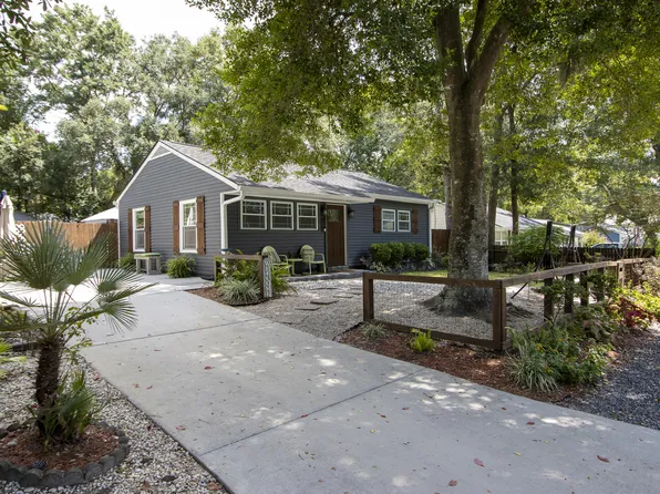 5824 Canterbury Dr, Hanahan, SC 29410