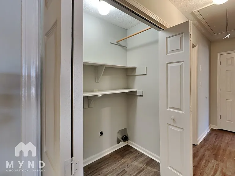 141 McElroy Rd — Photo 15