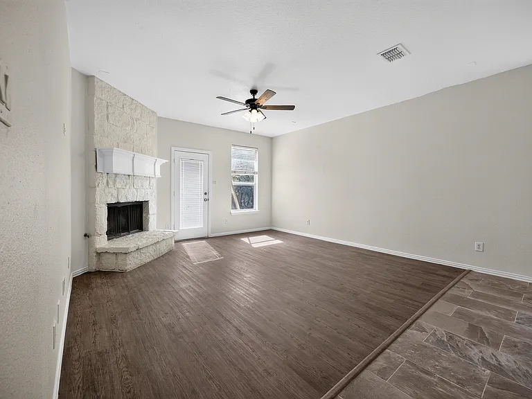 1521 Stanford Dr — Photo 15