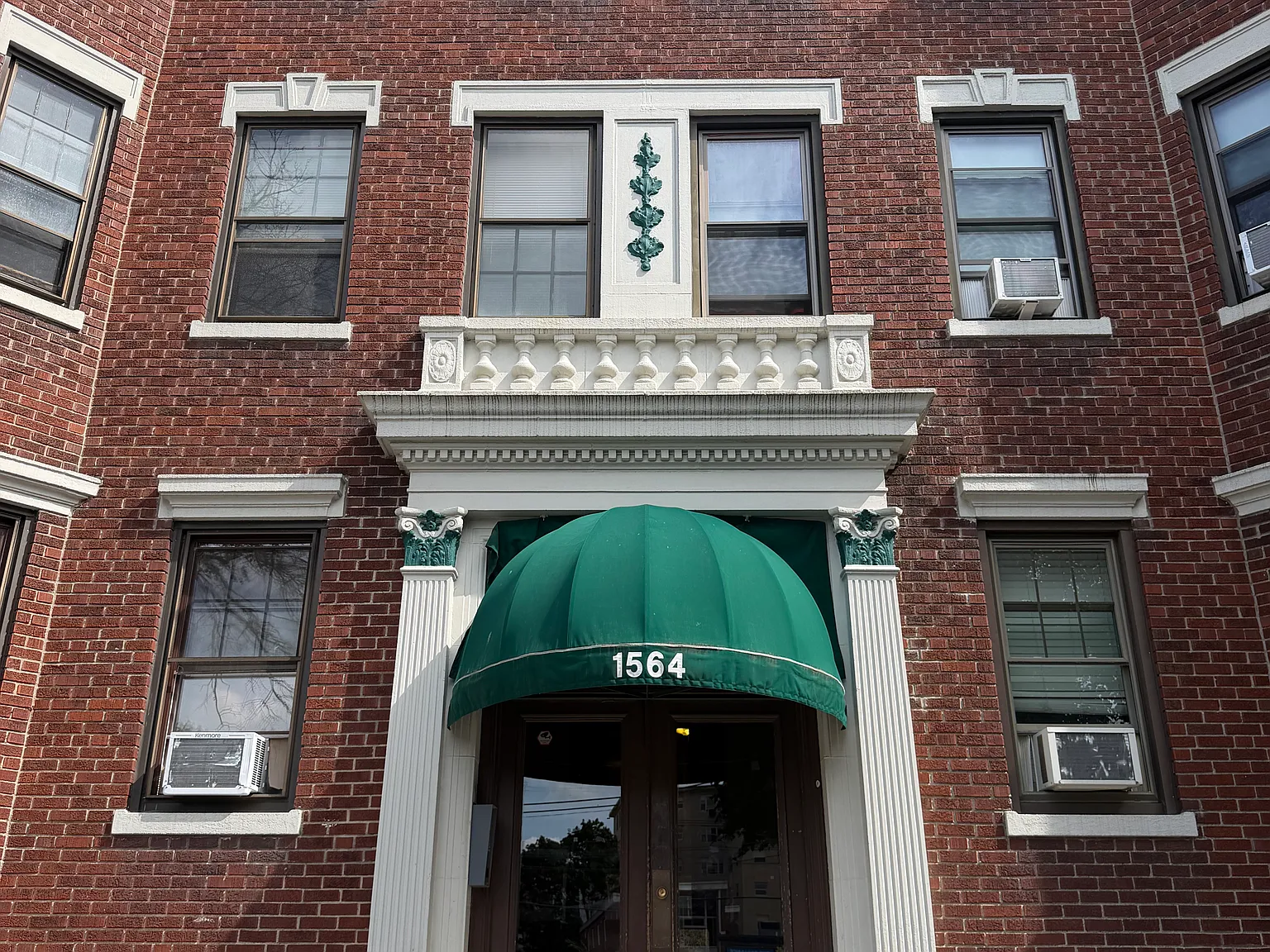 2 bed, 618 sqft, $2,750 — Photo 4