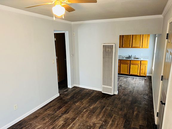 3rd image of 1145 S Cedar St #4